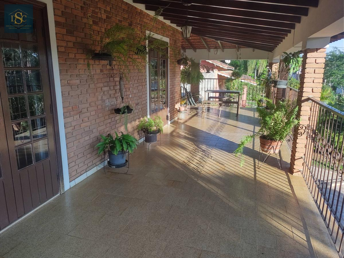 Chácara com 3 quartos, 400m², à venda em Jaguariúna - Dutra Santos - Corretor de Imóveis